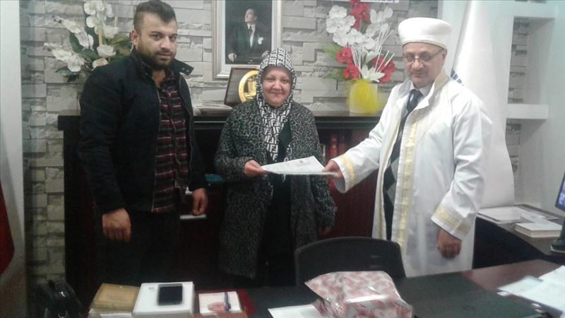 Kahramanmaraşlı bir Türkle Almanya'da evlenen Moldovalı Bişa Nicolea, Müslüman olarak