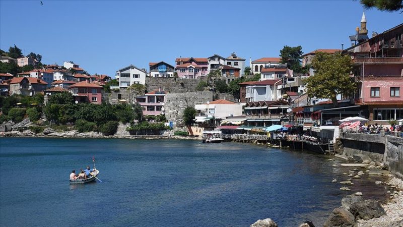 Tarihi yapıları ve doğal güzellikleriyle ünlü Karabük'ün Safranbolu ile Bartın'ın