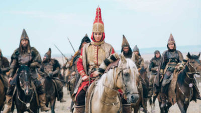 Tomris Hatun geliyor