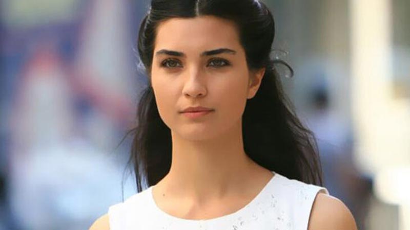 Tuba Büyüküstün, hamam sahnesiyle damga vurdu Tuba Büyüküstün, hamam sahnesiyle damga vurdu