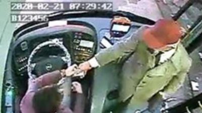 Başkasının kartıyla otobüse bindi, yaptığıyla ‘pes’ dedirtti!