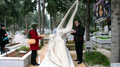 Özgecan Aslan, mezarı başında anıldı