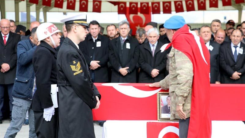 Dün akşam saatlerinde İdlib'den gelen 33 şehit haberi tüm Türkiye'nin