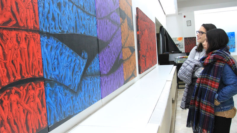 Ressam Adviye Bal, “Bir Avuç Sonsuzluk” isimli resim ve heykel