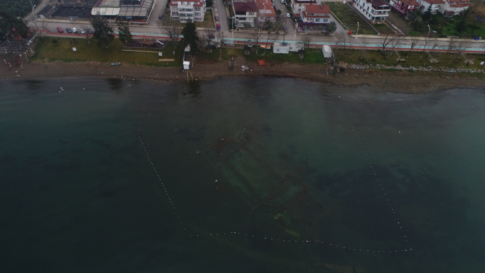 Kış kurak geçince ortaya çıktı Kış kurak geçince ortaya çıktı