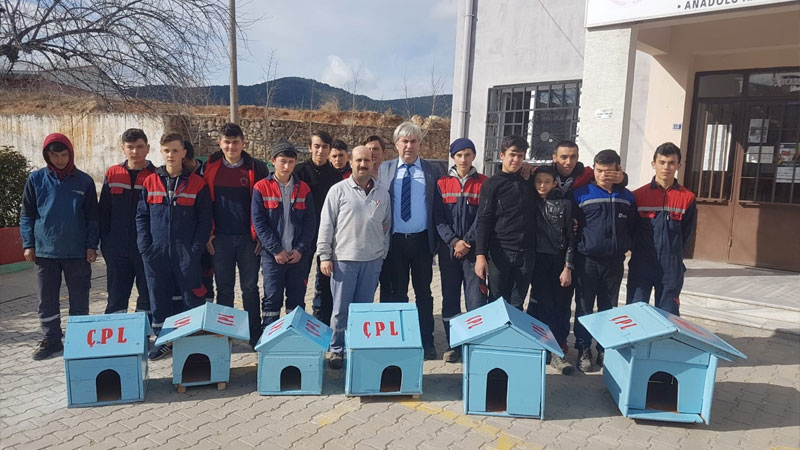 Büyükorhanlı öğrencilerden anlamlı davranış