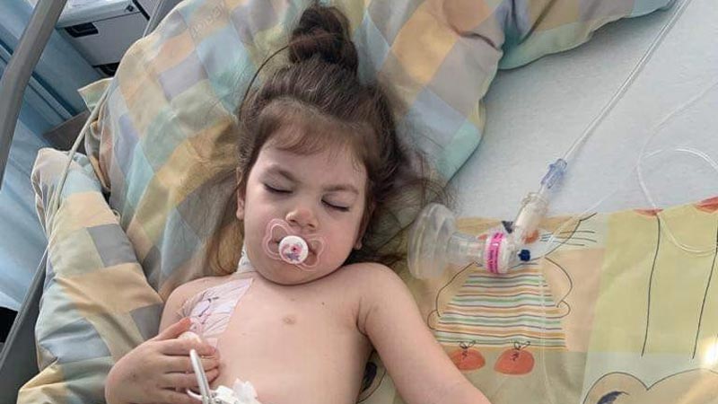 3 yaşındaki minik Eslem ilik nakli için yardım bekliyor 3 yaşındaki minik Eslem ilik nakli için yardım bekliyor