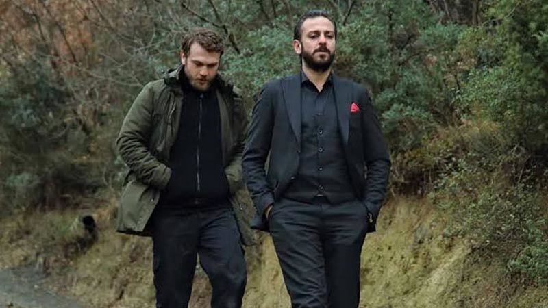 Bursalı oyuncu Erkan Kolçak Köstendil, üç sezondur devam eden 'Çukur'