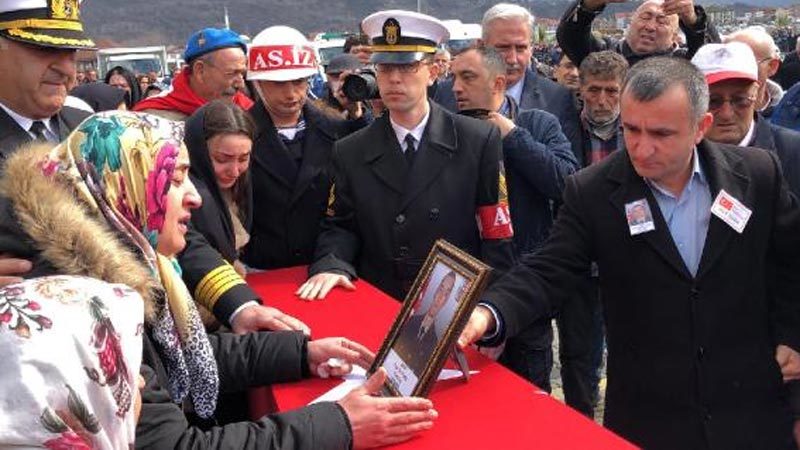 Suriye'nin İdlib kentinde rejim güçlerinin düzenlediği hava saldırısında şehit olan