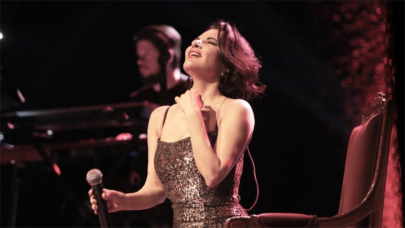 Şarkılarımı aşkla beslerim Şarkılarımı aşkla beslerim