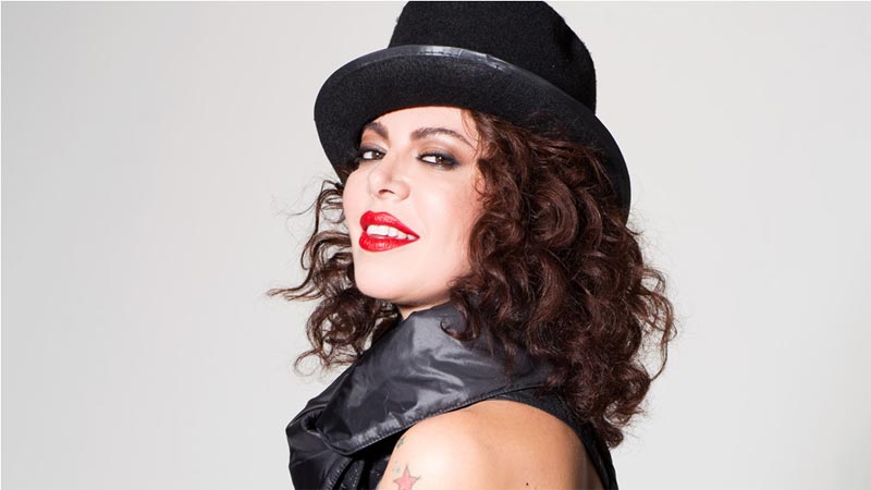 Özge Fışkın’dan ‘Dönsün Talihim’ Özge Fışkın’dan ‘Dönsün Talihim’