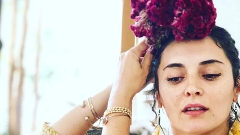 Aslıhan Gürbüz: Birlikte büyüyeceğiz kızım, hazır mısın? Aslıhan Gürbüz: Birlikte büyüyeceğiz kızım, hazır mısın?