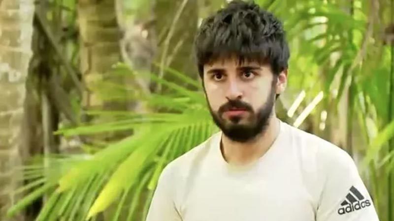 Survivor 2020'de yarışan Şarkıcı Emrah'ın kabul etmediği öz oğlu olan