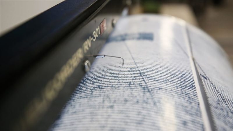Bingöl'de dün yaşanan depremlerin ardından bugün saat 09.51'de 5.6 büyüklüğünde