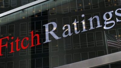 Fitch nota dokunmadı