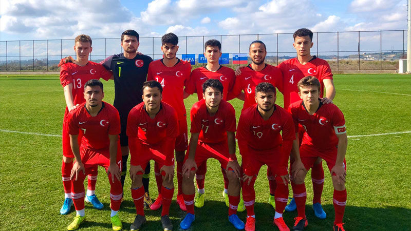 U19 Milliler bu kez kaybetti Kadrosunda Bursaspor'dan Ozan İsmail koç ve kaleci Canberk Yurdakul'un yer