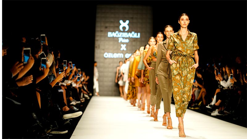 İstanbul Moda Haftası ertelendi