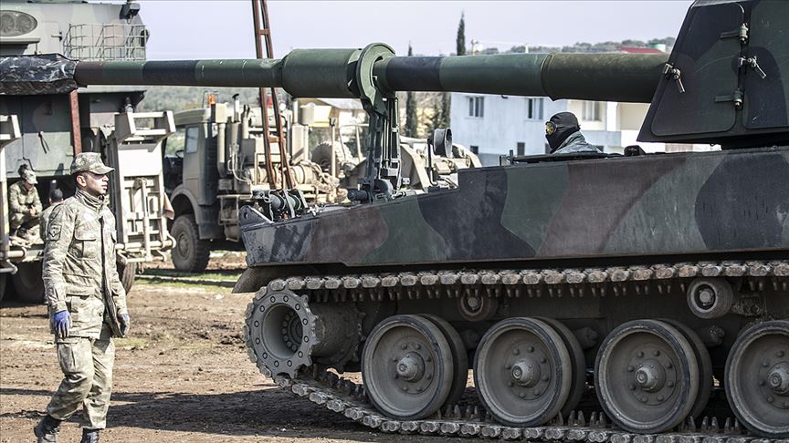 Suriye sınırına fırtına obüsü ve zırhlı araç sevkiyatı