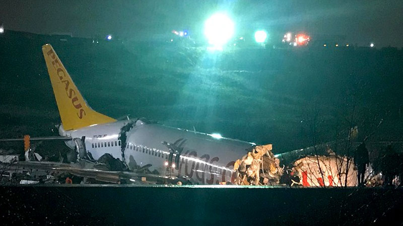 Pistten çıkan Pegasus Havayollarına ait uçakta hayatını kaybedenlerin kimlikleri açıklandı