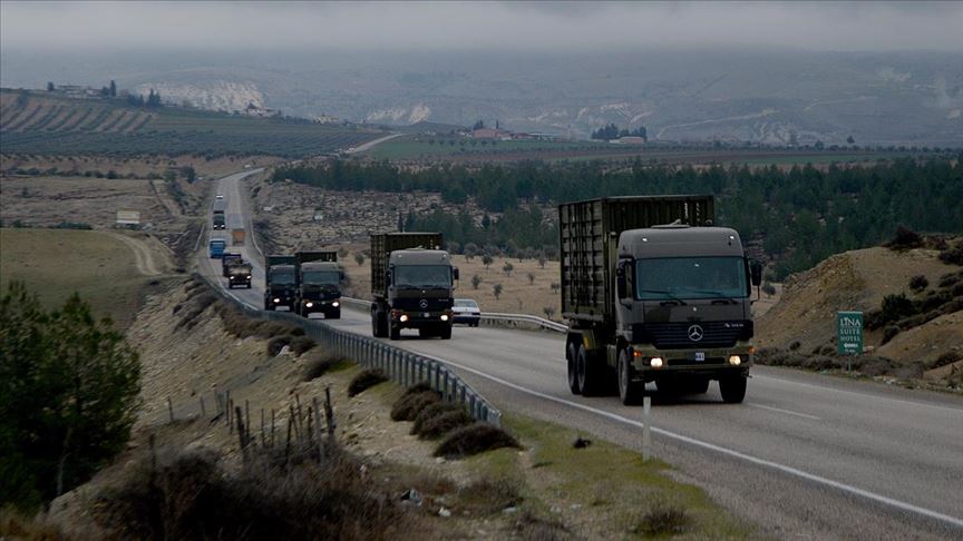 Sınır birliklerine askeri sevkiyat sürüyor