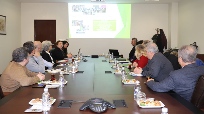 Büyük düşün küçük başla