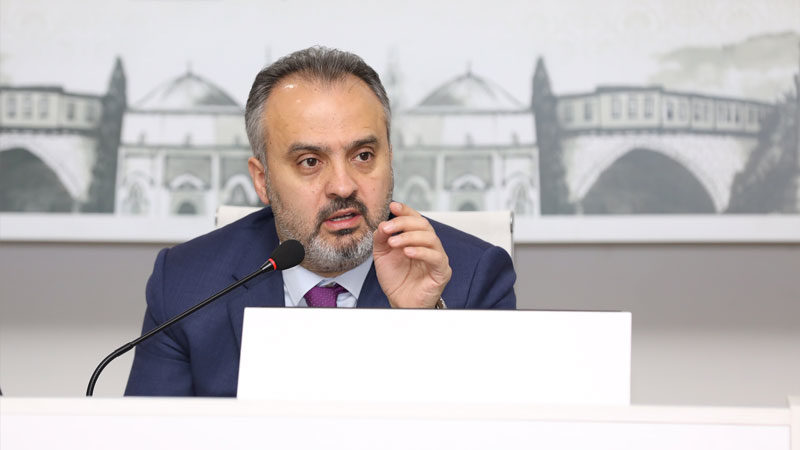 Bursa Büyükşehir Belediye Başkanı Alinur Aktaş, yeni tip koronavirüs (Kovid-19)