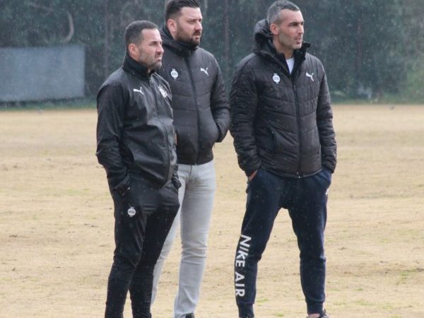 Altay’dan geri adım… İdmanlar iptal… TFF 1'inci Lig ekiplerinden Altay, tesislerinde futbolculara antrenman yaptırma kararından