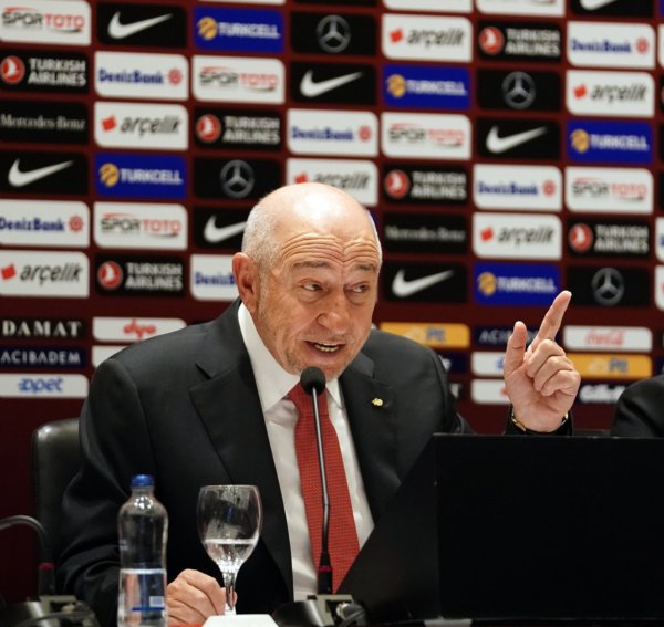 Özdemir; Sonuna kadar buradayım… Bırakmaya niyetim…