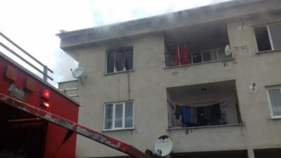 Bursa’da korkutan yangın: Hastanelik oldular…