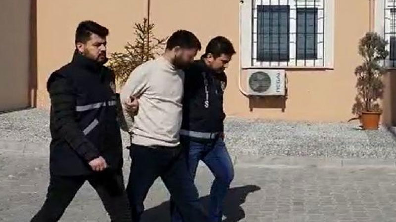 Evine çağırdığı komşusunu öldürmüştü! İfadesi ortaya çıktı… Bursa’da, Erhan Ç. (31), evine çağırıp, tartıştığı komşusu Emre Şahin’i