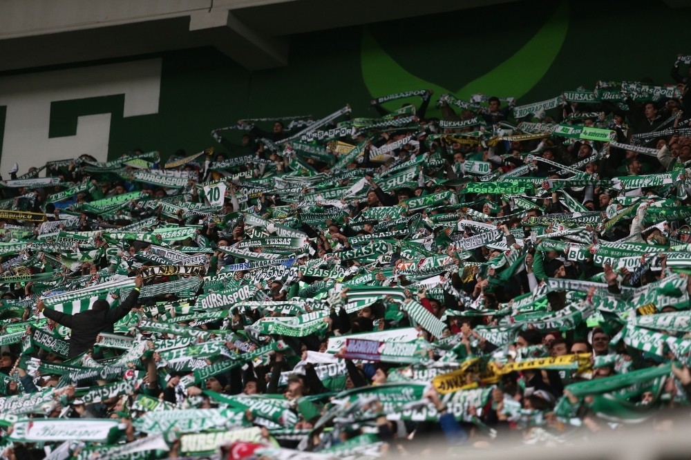 1.Lig’de hafta içi mesaisi… Bursaspor fiyatları açıkladı…