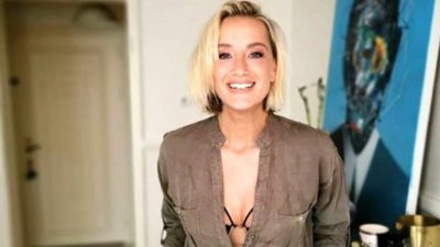 Üstsüz yatak pozu sosyal medyayı salladı!