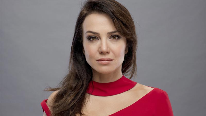 Deniz Uğur: Hıçkıra hıçkıra ağlıyorum Deniz Uğur: Hıçkıra hıçkıra ağlıyorum