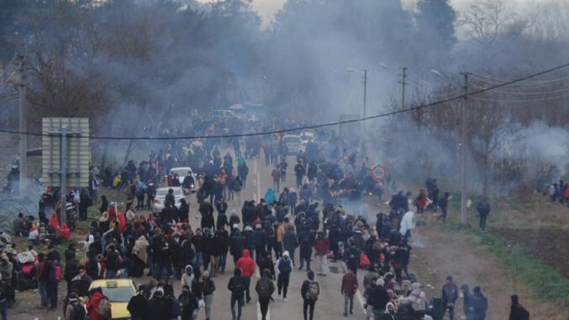 Dünyanın gözü sınır kapısında! Akın akın Avrupa’ya