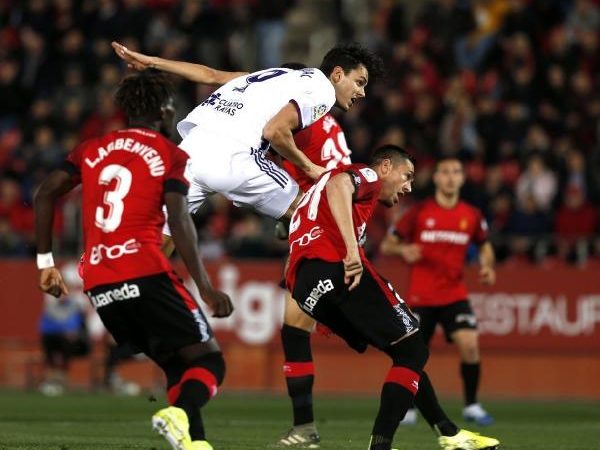 İspanya LaLiga ekiplerinden Real Valladolid forması giyen milli futbolcu Enes