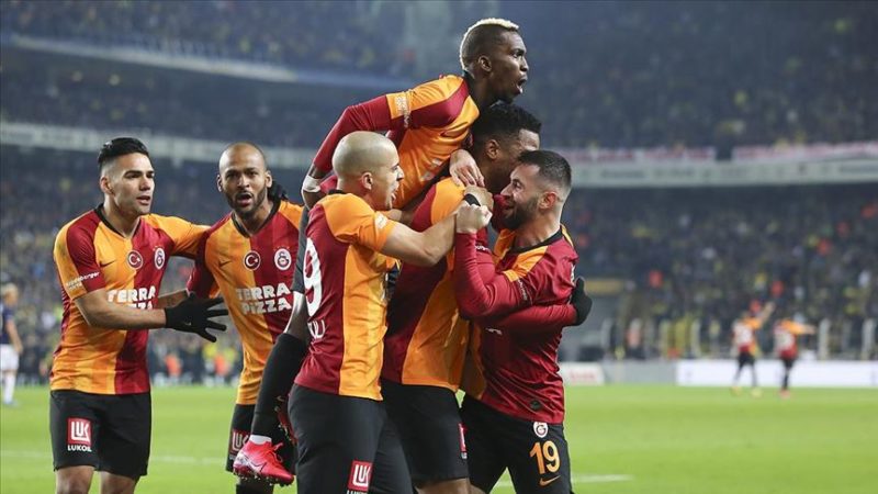 Kadıköy’de maç bitti… Yıllar sonra gelen galibiyet… Süper Lig'in 23'üncü haftasındaki derbi mücadelesinde Galatasaray, Fenerbahçe'yi Kadıköy'de 3-1