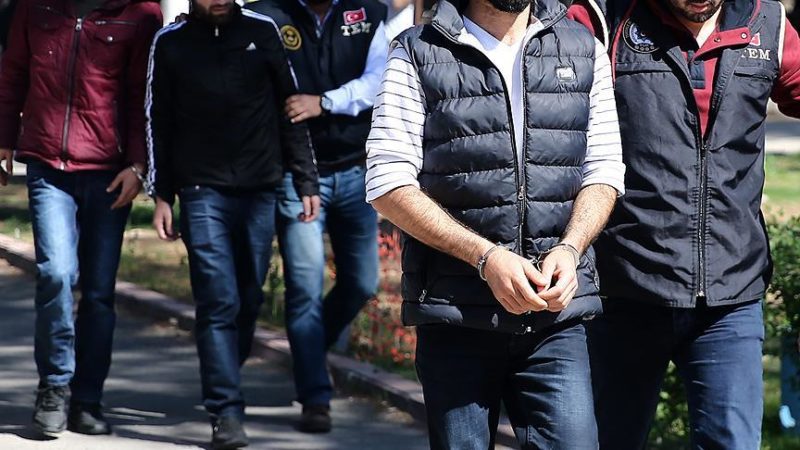 Bursa'da uyuşturucu madde kullandıkları ve temin ettikleri iddiasıyla 10 şüpheli