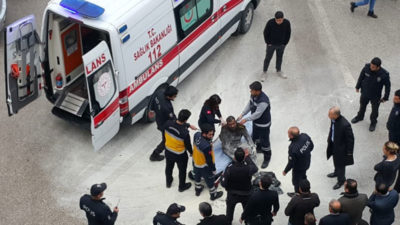 Valilik önünde kendini yaktı