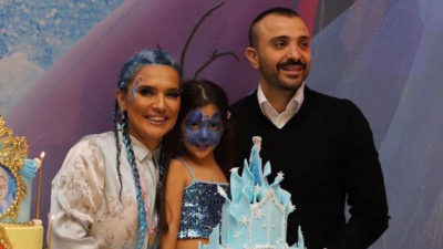 Kızı için kesenin ağzını açtı