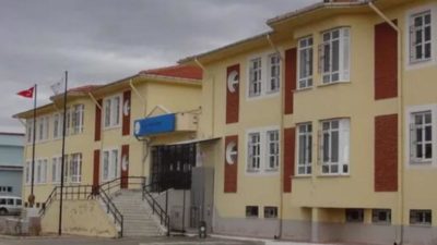 Beden eğitimi dersinde kahreden ölüm!