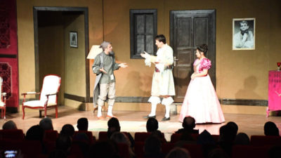 Moliere’in ‘Cimri’si İnegöllüleri kahkahaya boğdu