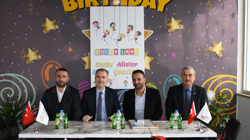 Çocuklar için ‘askıda iyilik’ vakti