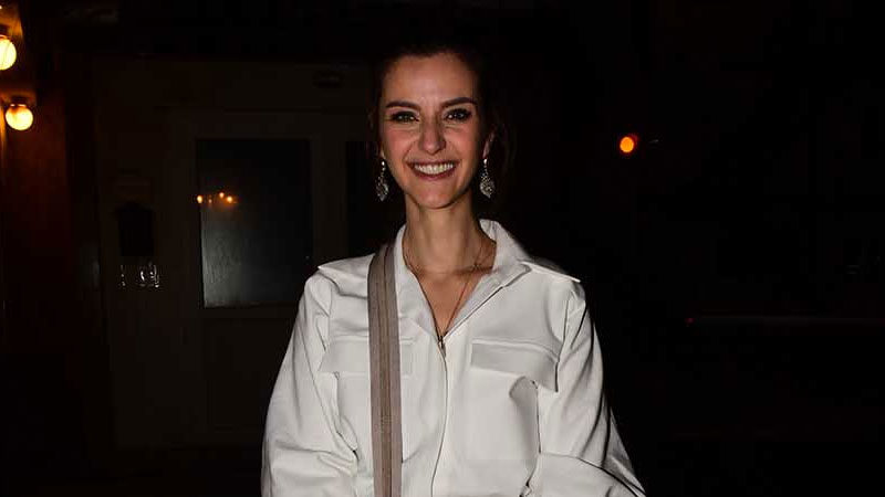 İrem Helvacıoğlu, doğum gününün kutladığı mekan çıkışı görüntülendi.