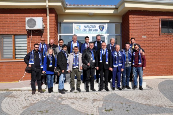 Karacabey şampiyonluğa koşuyor… En yakın rakibine…