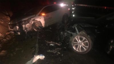 Bursa’da iki araç kafa kafaya çarpıştı!