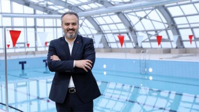 İnegöl’e yeni yüzme havuzu