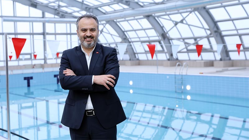 İnegöl’e yeni yüzme havuzu İnegöl’e yeni yüzme havuzu