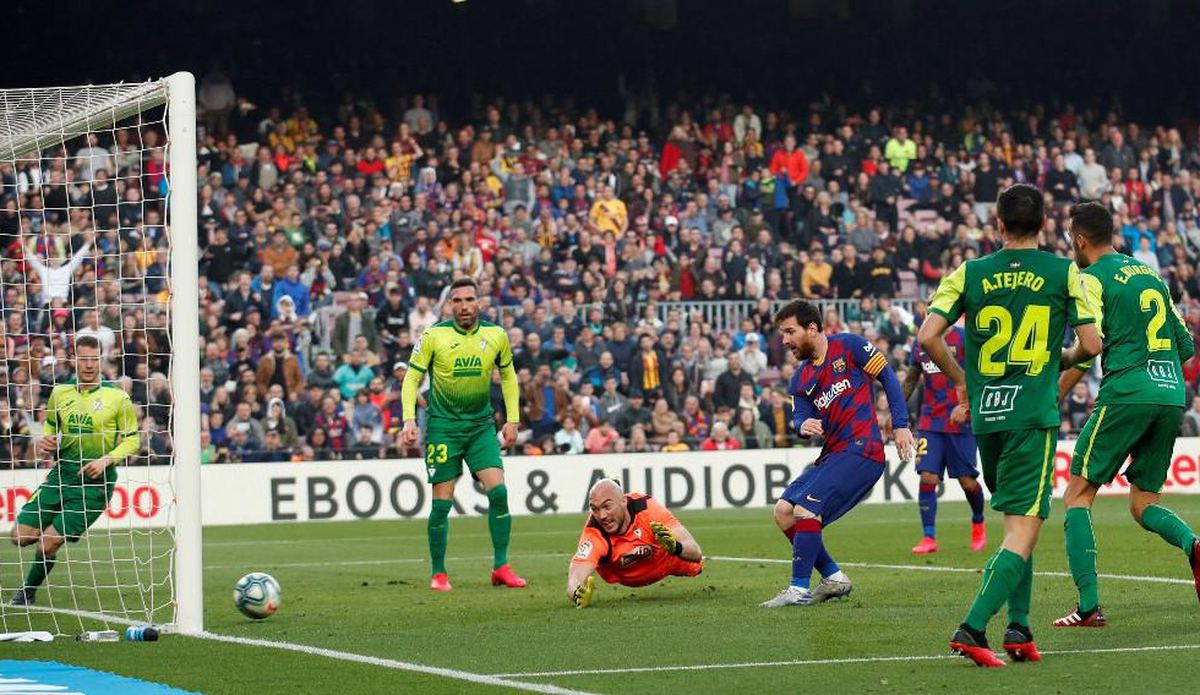 4 gol attı… Takımını zirveye taşıdı…