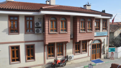 Mudanya’daki öğretmenevi binası belediyeye iade