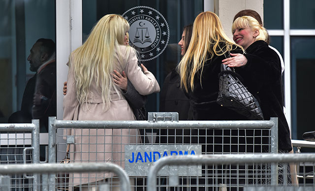 Tahliye olan kedicikler böyle görüntülendi